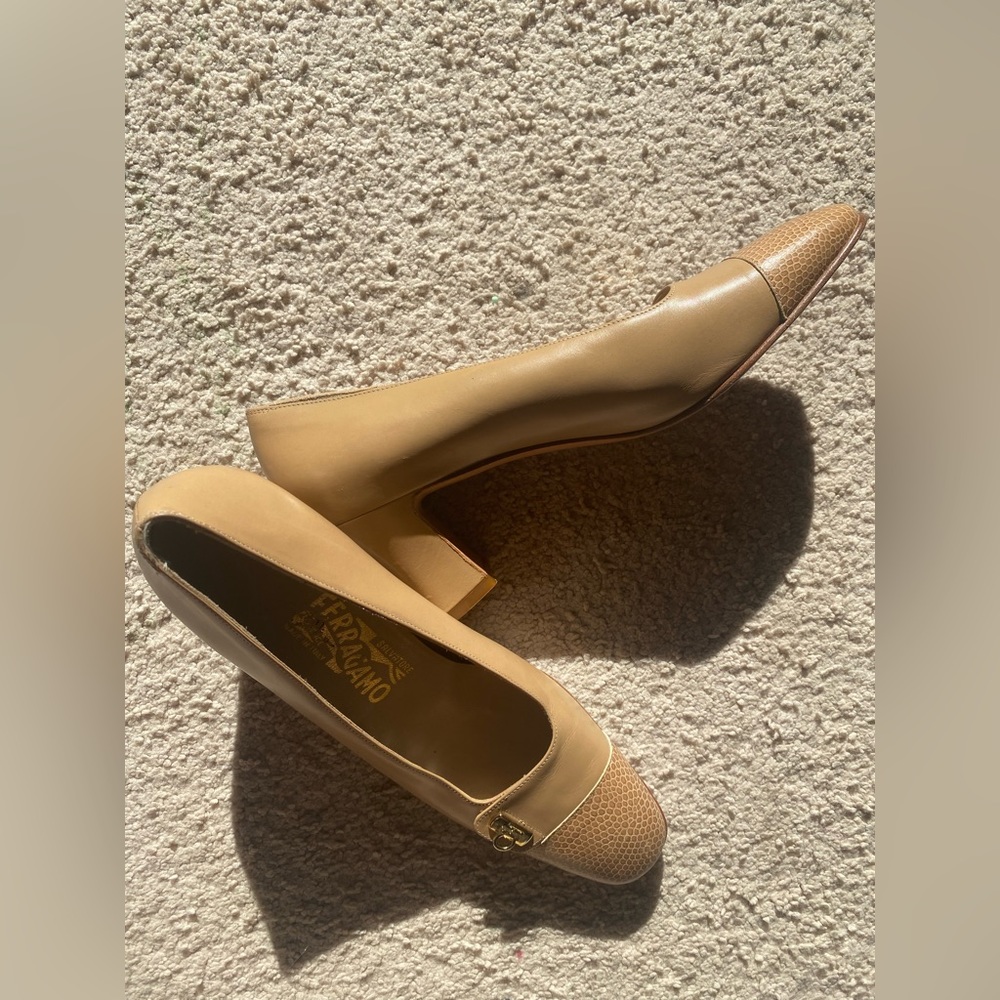 Salvatore Ferragamo heels, good condition!